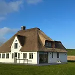 With 2 Bedrooms Apartment