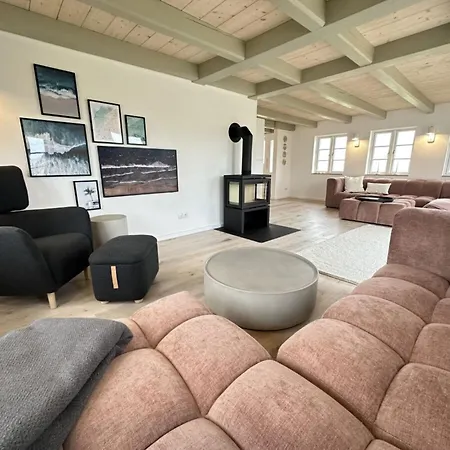 With 2 Bedrooms Appartement Westerhever