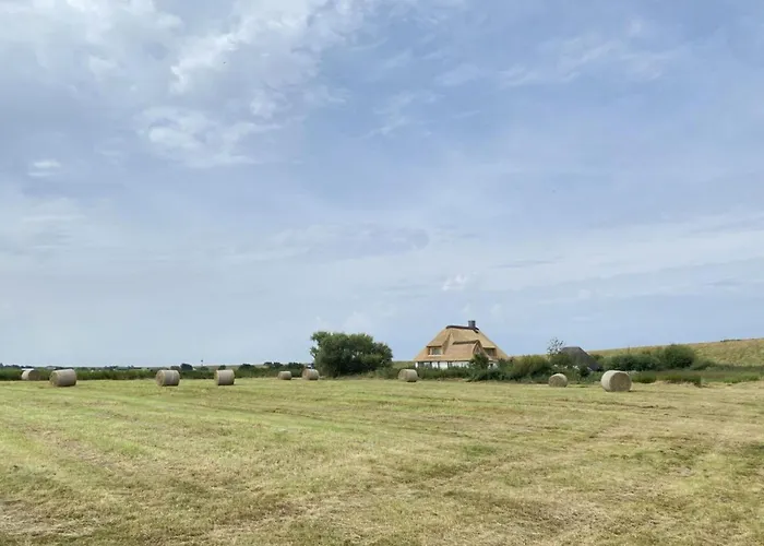 Appartement With 2 Bedrooms *